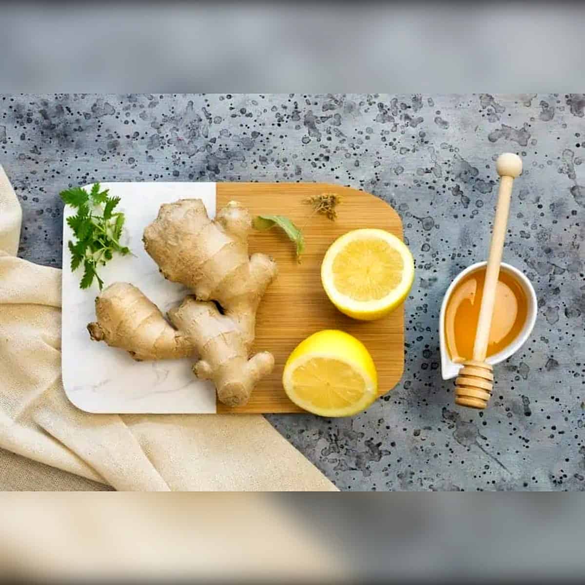 Med sa kolagenom, kurkumom i đumbirom